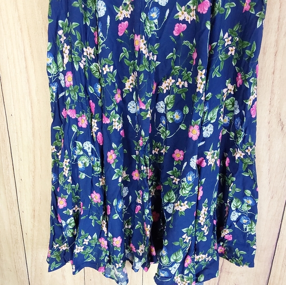 Old Navy Blue Spaghetti Strap Floral V-Neck Summer Dress - Picture 2 of 15